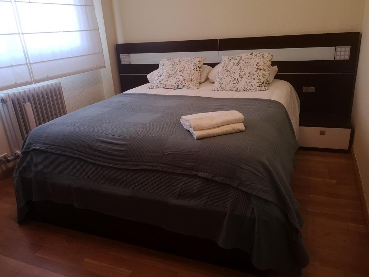 Apartamento Escultor Moreto - Parking Gratis Zaragoza Exteriör bild